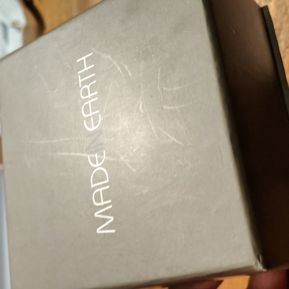 MADE in EARTH 🔥🔥 Rainbow Moonstone Drop Earrings - Picture 12 of 12